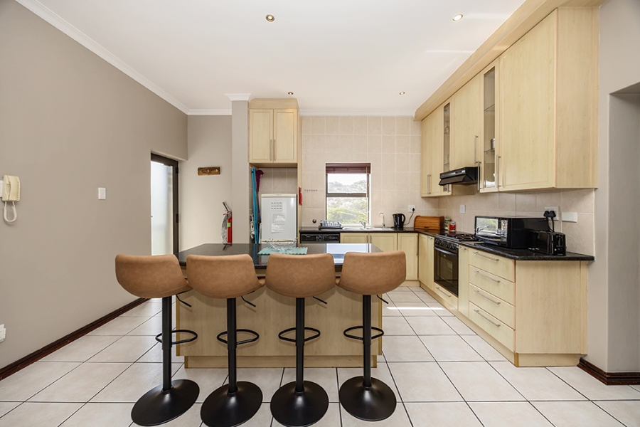 To Let 2 Bedroom Property for Rent in Big Bay Western Cape